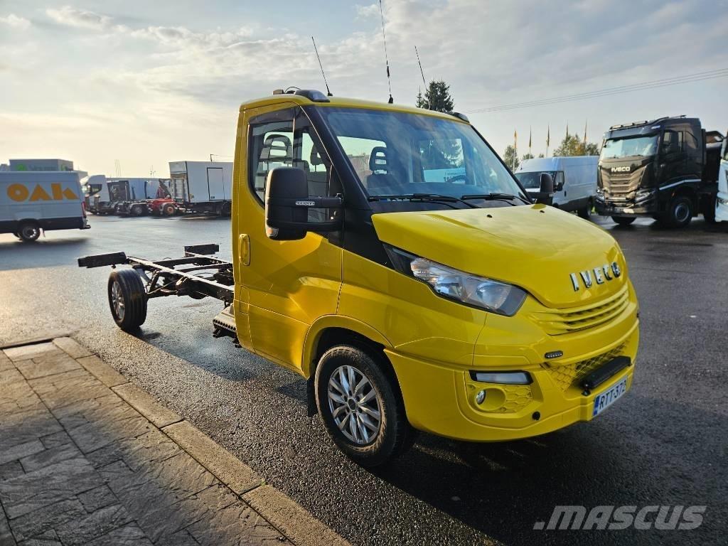 Iveco 35S18 Dobozos