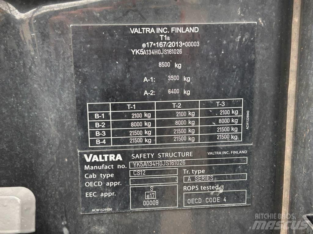 Valtra A 134 Traktorok