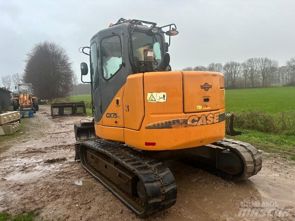 CASE CX 75 SR Közepes (midi) kotrók 7 t - 12 t