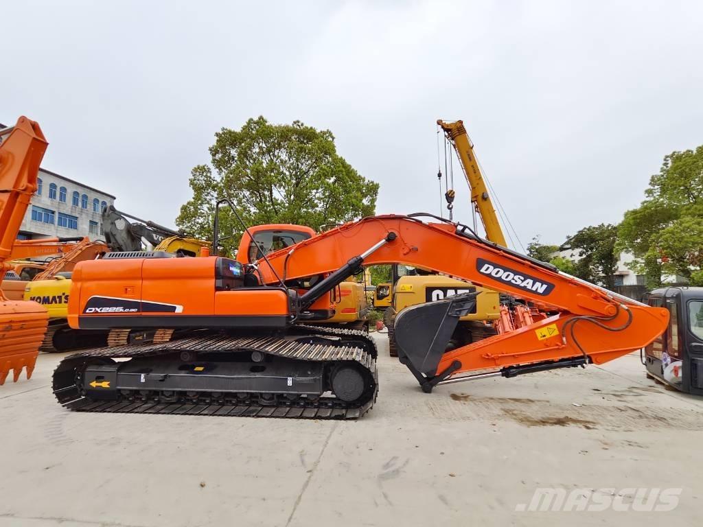 Doosan DX 225 LC-9C Lánctalpas kotrók
