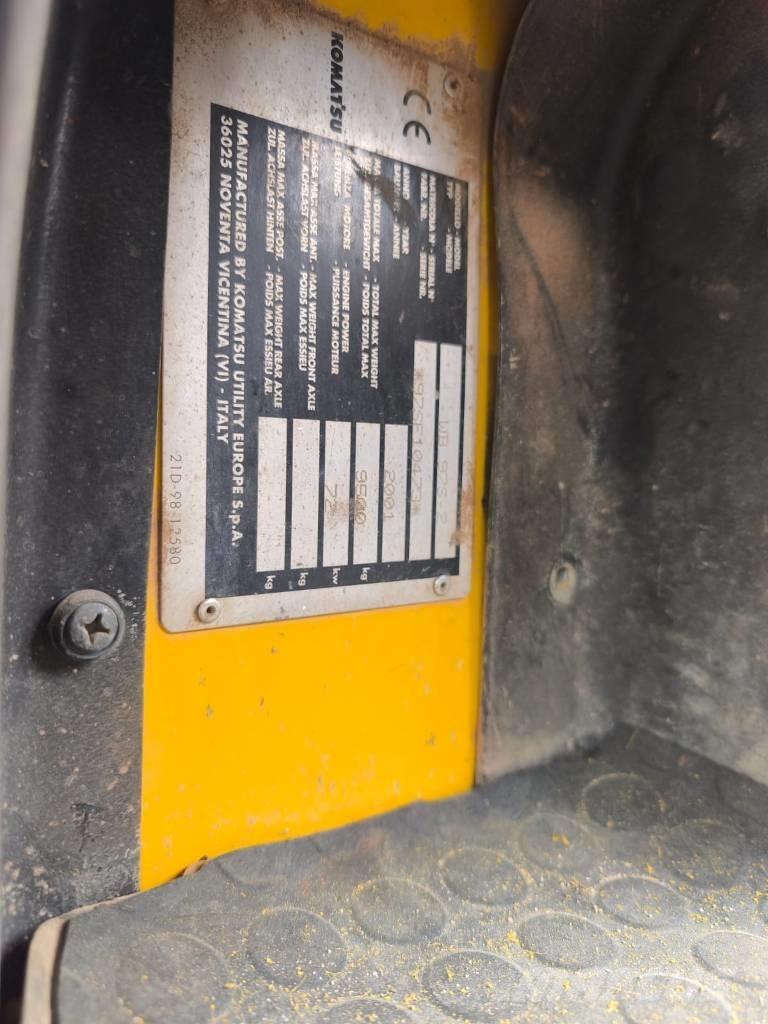 Komatsu WB 97 S-2 Kotrórakodók