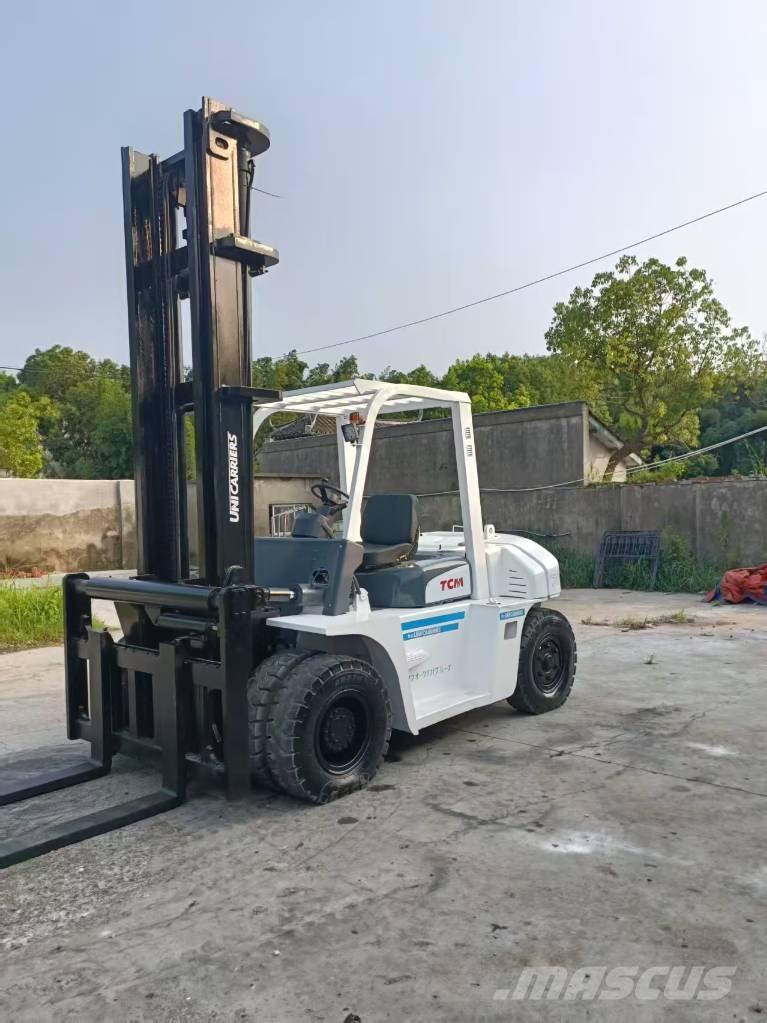 TCM FD 70 Z8 Dobozos teherautók