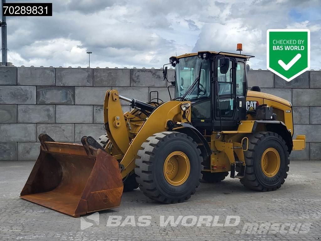 CAT 926 M Gumikerekes homlokrakodók