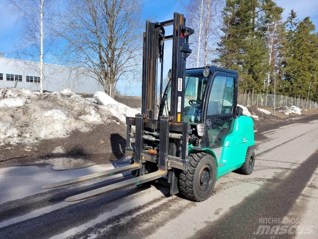 Mitsubishi FD50N Dízel targoncák