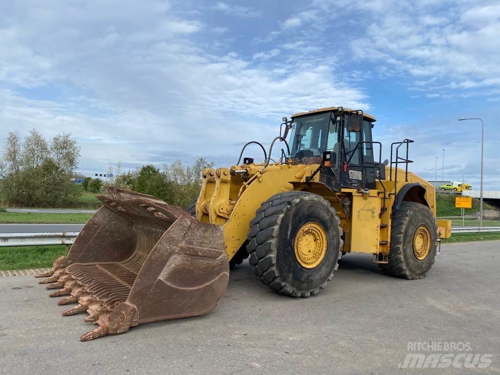 CAT 980H Gumikerekes homlokrakodók