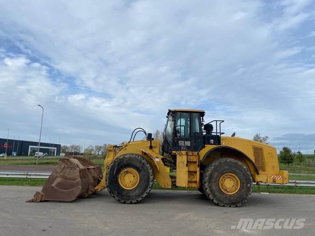 CAT 980H Gumikerekes homlokrakodók