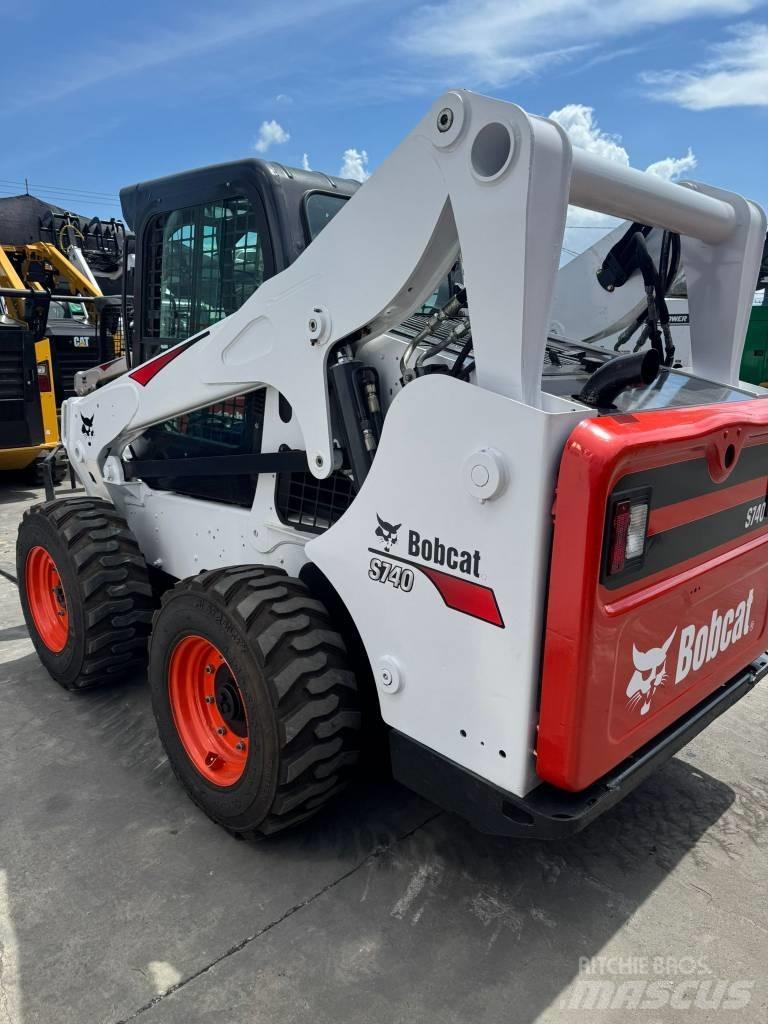 Bobcat S 740 Kompaktrakodók