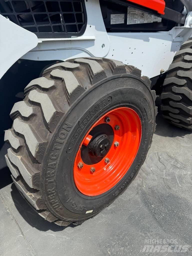 Bobcat S 740 Kompaktrakodók