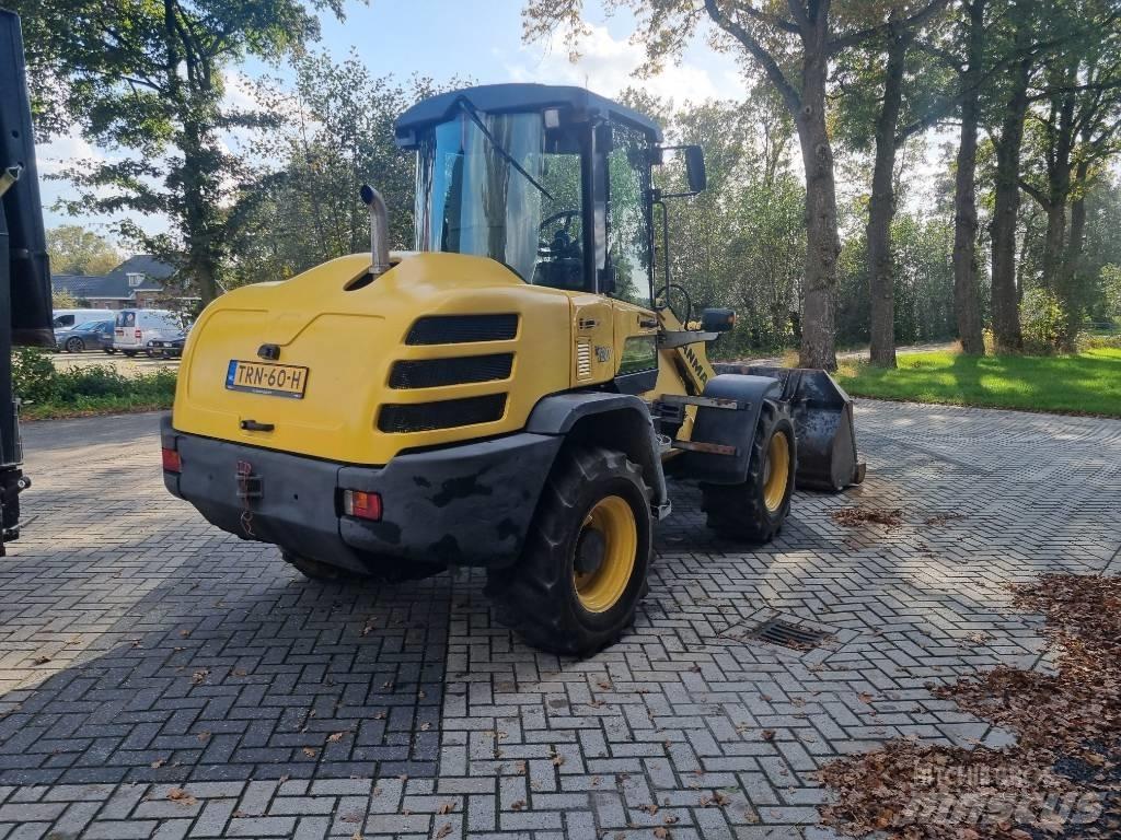 Yanmar V 120 Gumikerekes homlokrakodók