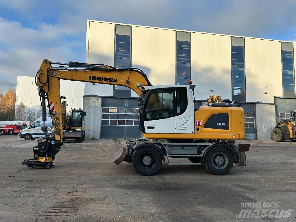 Liebherr A 918 Gumikerekes kotrók