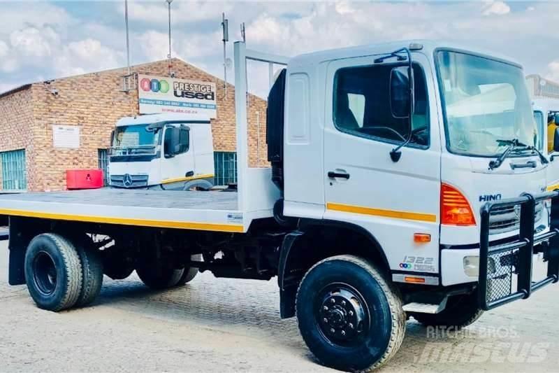 Hino 500 1322 4x4 Egyéb