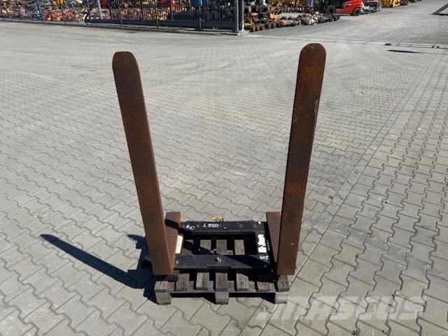 Volvo USED FORKS Villák