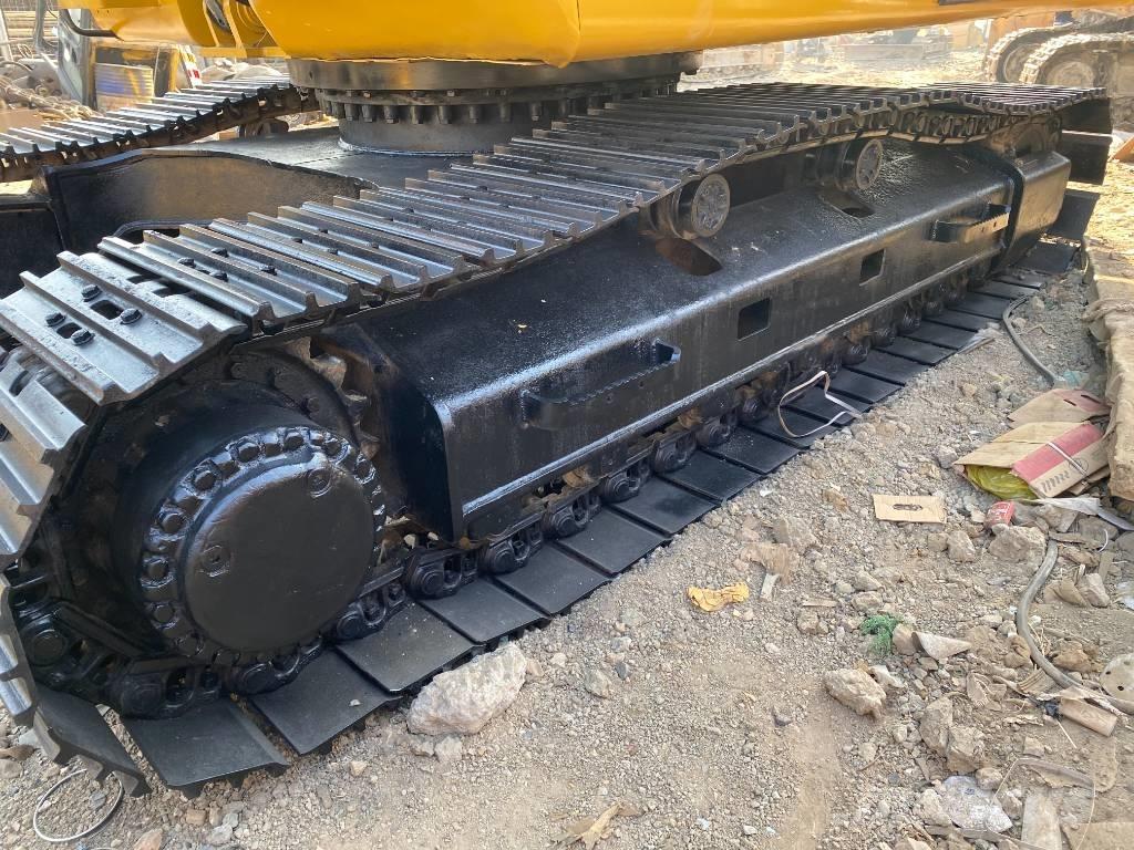 Komatsu PC240-7 Lánctalpas kotrók