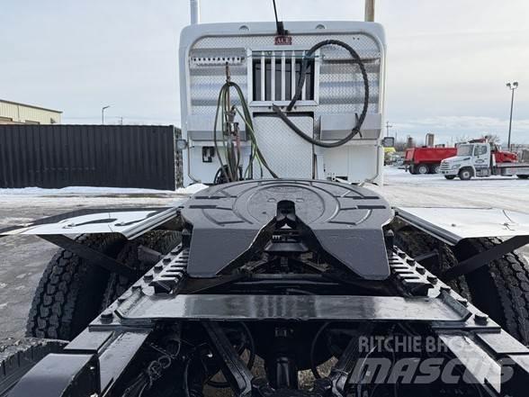 Kenworth T880 Nyergesvontatók