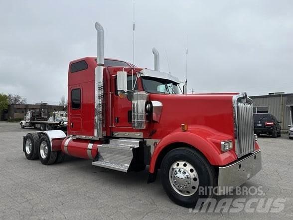 Kenworth W900L Nyergesvontatók