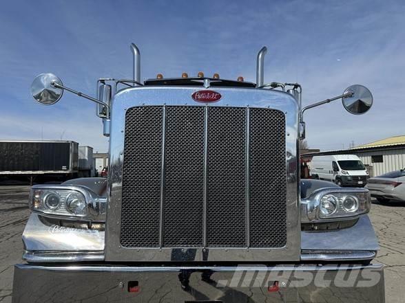 Peterbilt 389 Nyergesvontatók