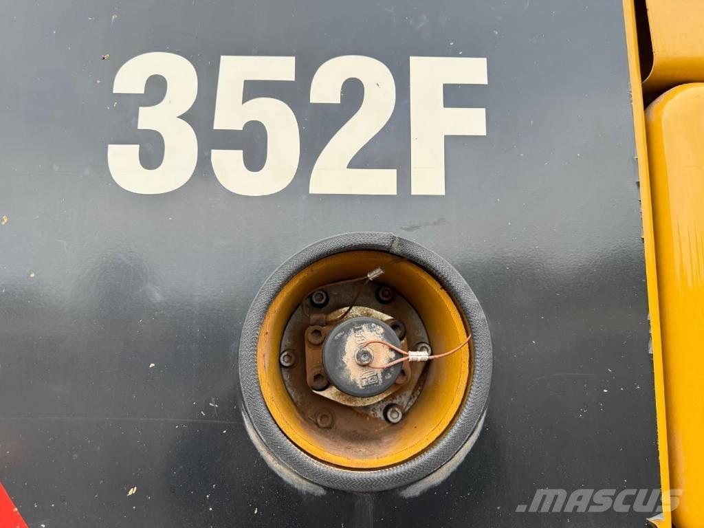 CAT 352 F Lánctalpas kotrók