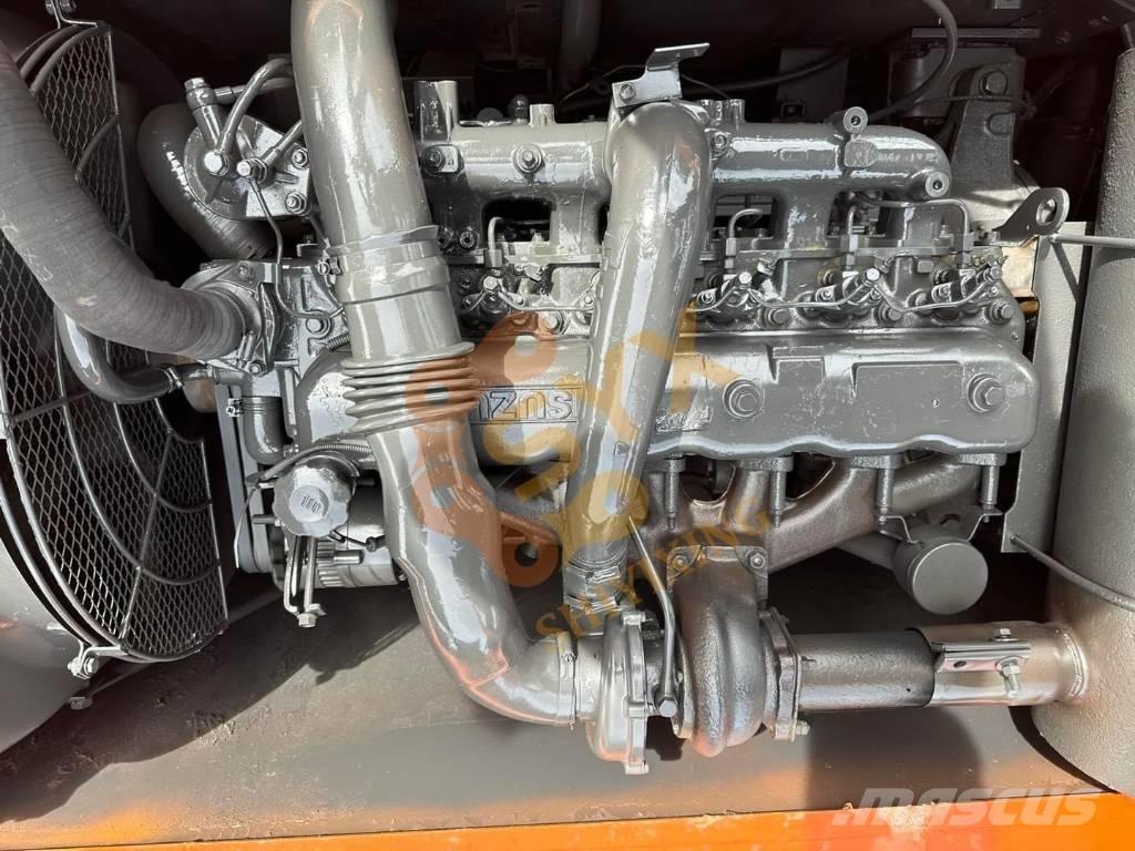 Hitachi EX 200 Lánctalpas kotrók