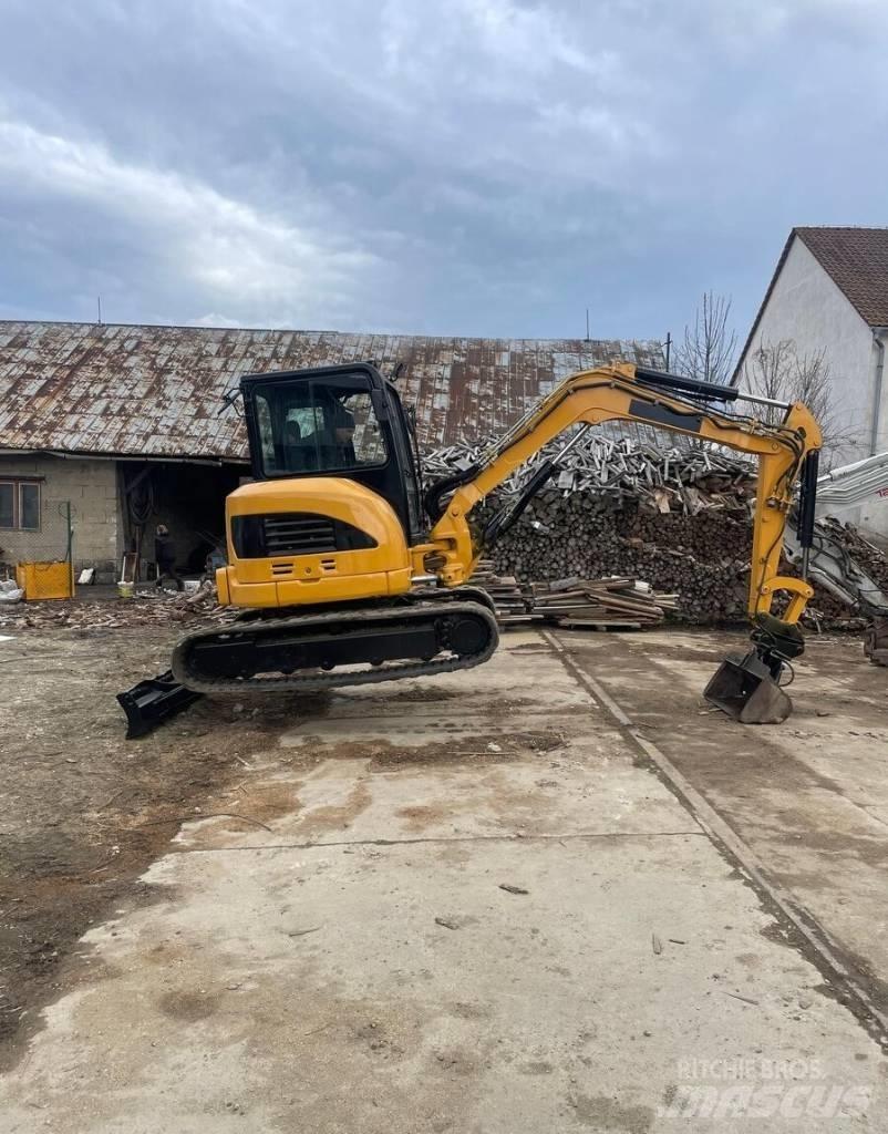 CAT 305 C CR Mini kotrók < 7t