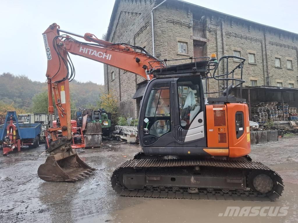 Hitachi ZX 135 US-6 Lánctalpas kotrók