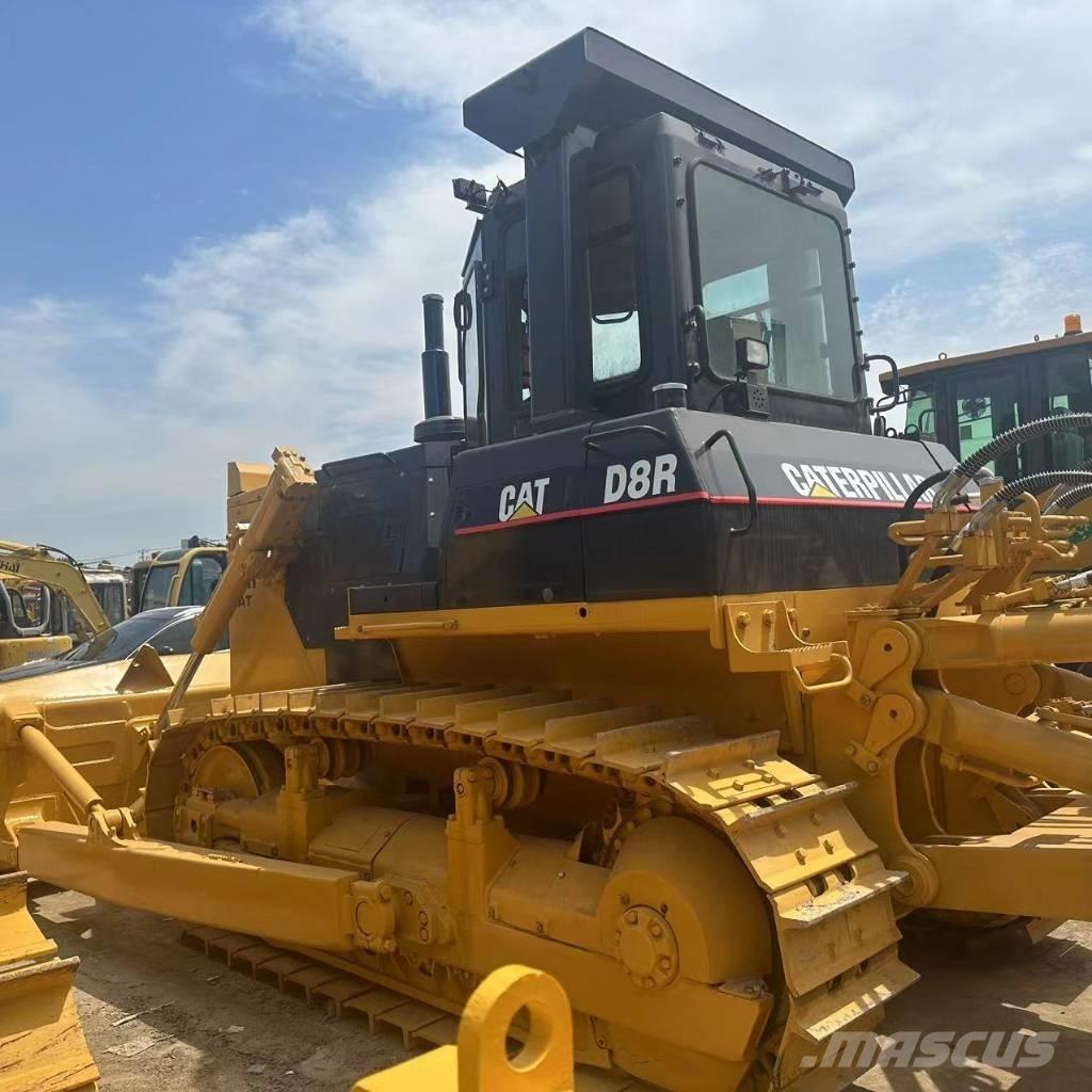 CAT D 8 R lánctalpas dózerek