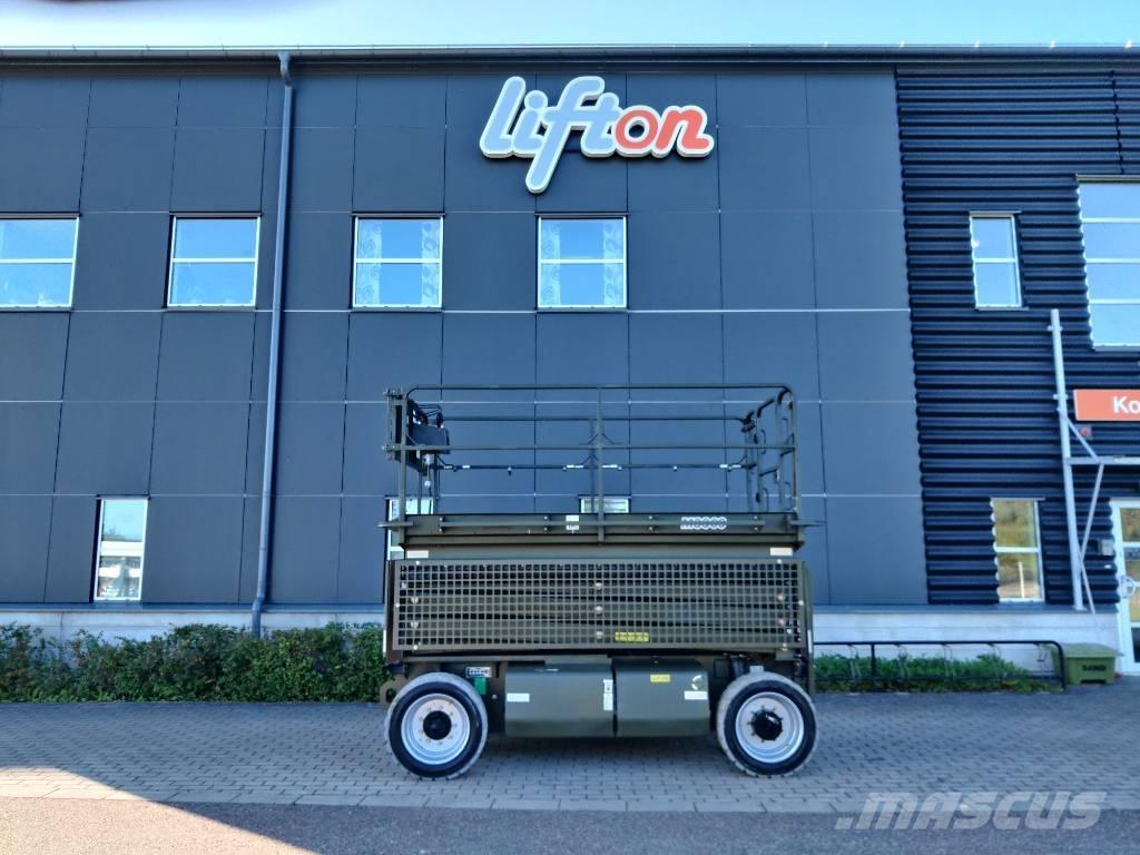 JLG M 3369 Saxlift Ollós emelők