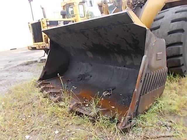 CAT 980C Gumikerekes homlokrakodók