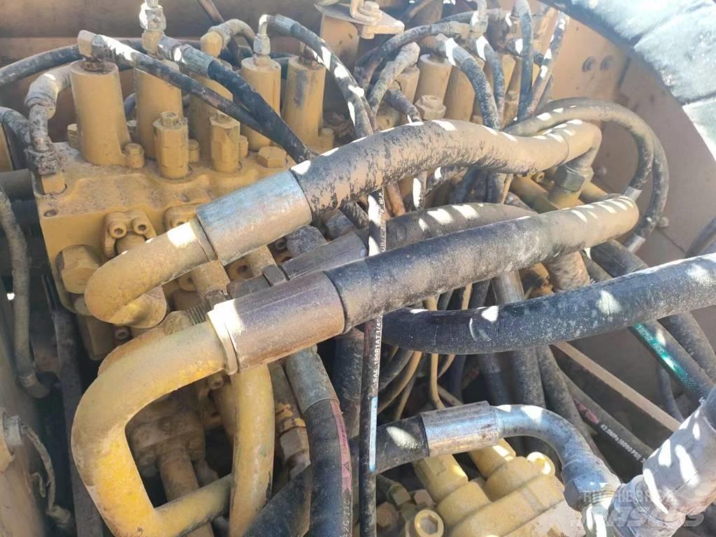 CAT 320 C Lánctalpas kotrók