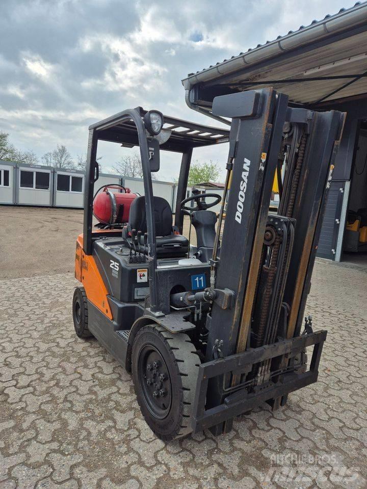Doosan G 25 P-7 Építőipar - Egyebek