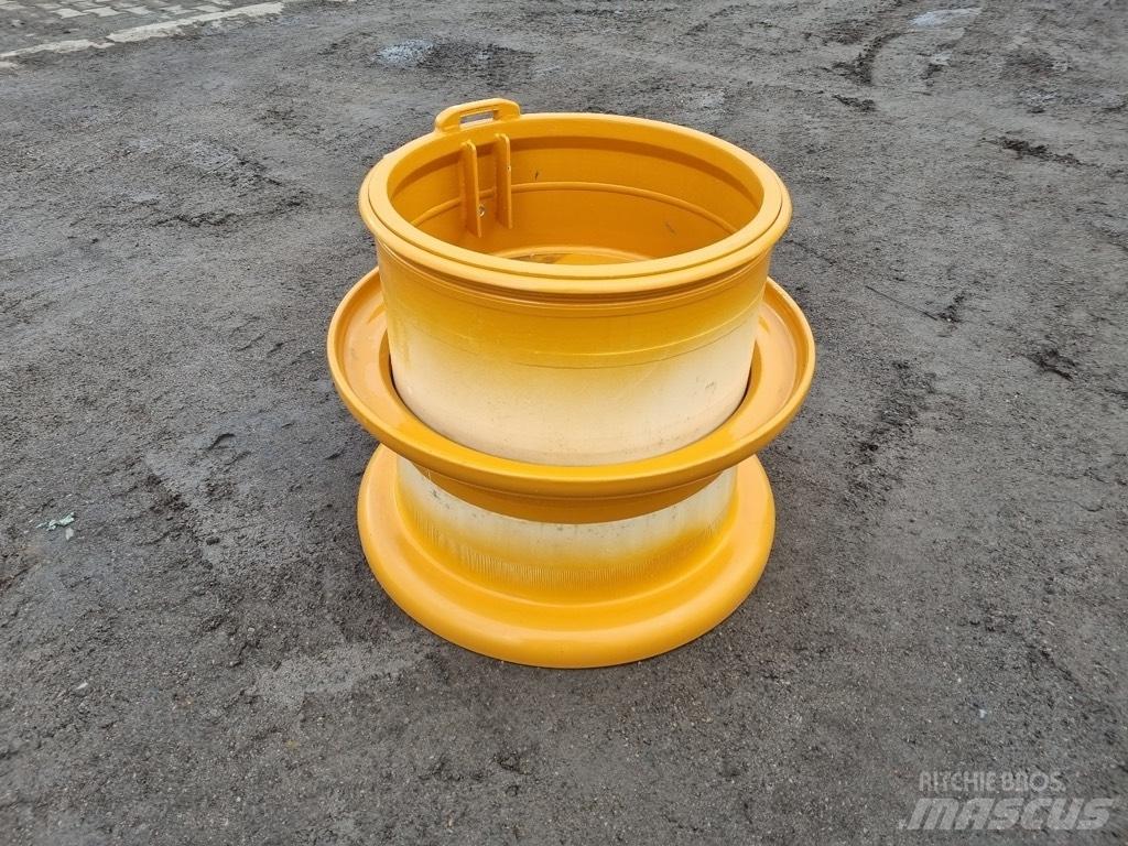 CASE 921 E rims Gumiabroncsok, kerekek és felnik