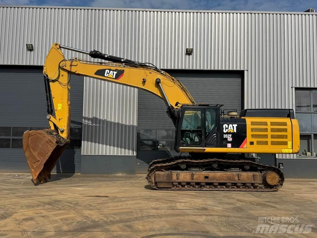 CAT 352F Speciális kotrók