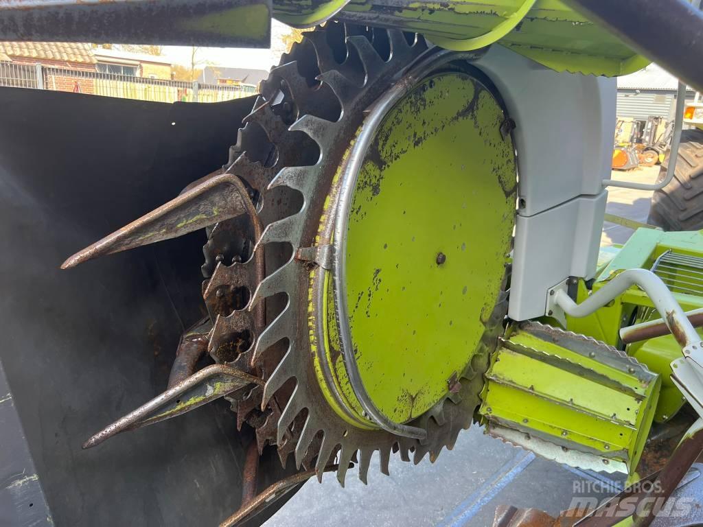 CLAAS RU 450 Xtra Önjáró szecskázók