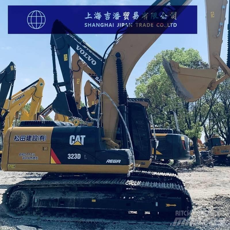 CAT 323 D Lánctalpas kotrók