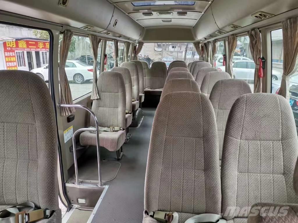Toyota Coaster Bus Mini buszok