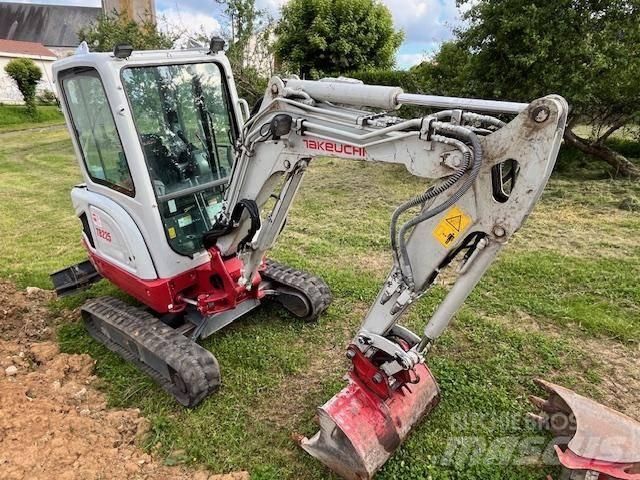 Takeuchi TB 225 Mini kotrók < 7t