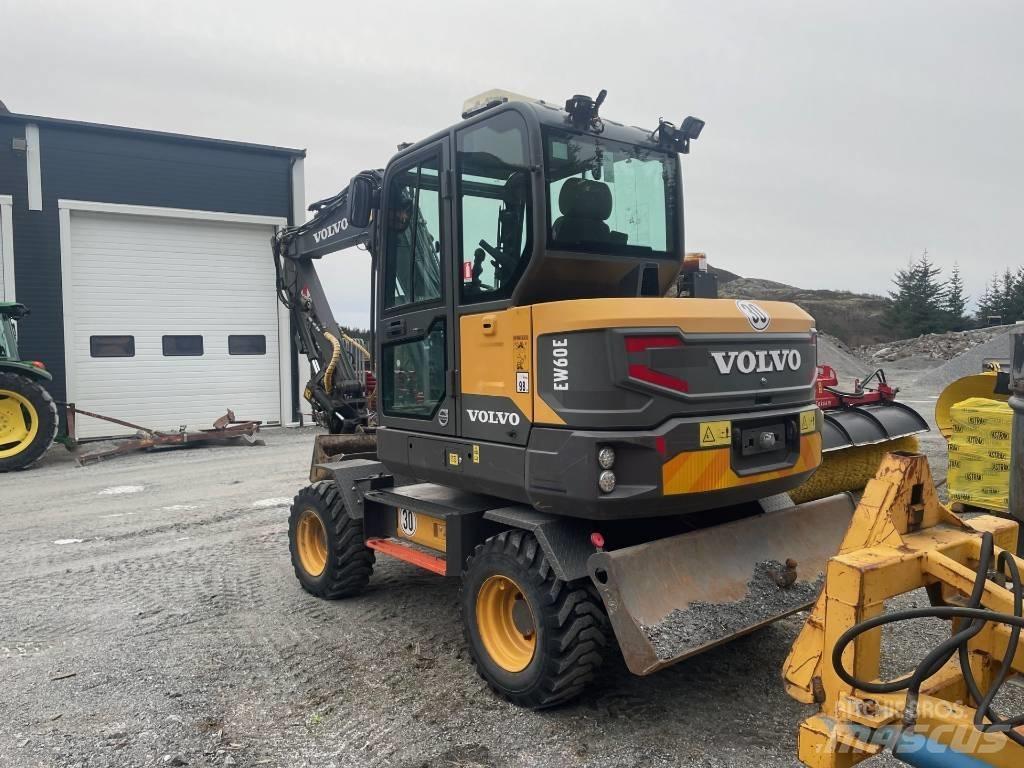 Volvo EW 60 Gumikerekes kotrók