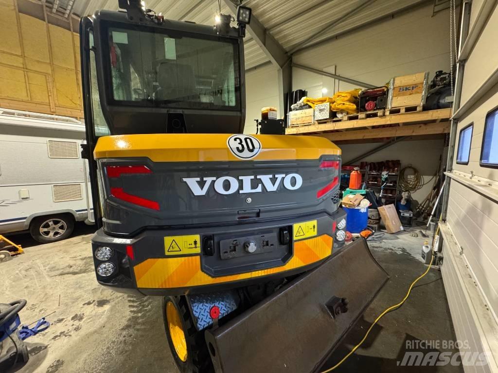 Volvo EW 60 Gumikerekes kotrók