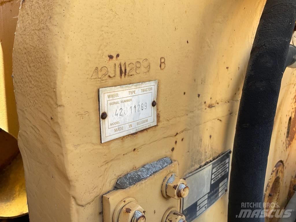 CAT 966C Gumikerekes homlokrakodók