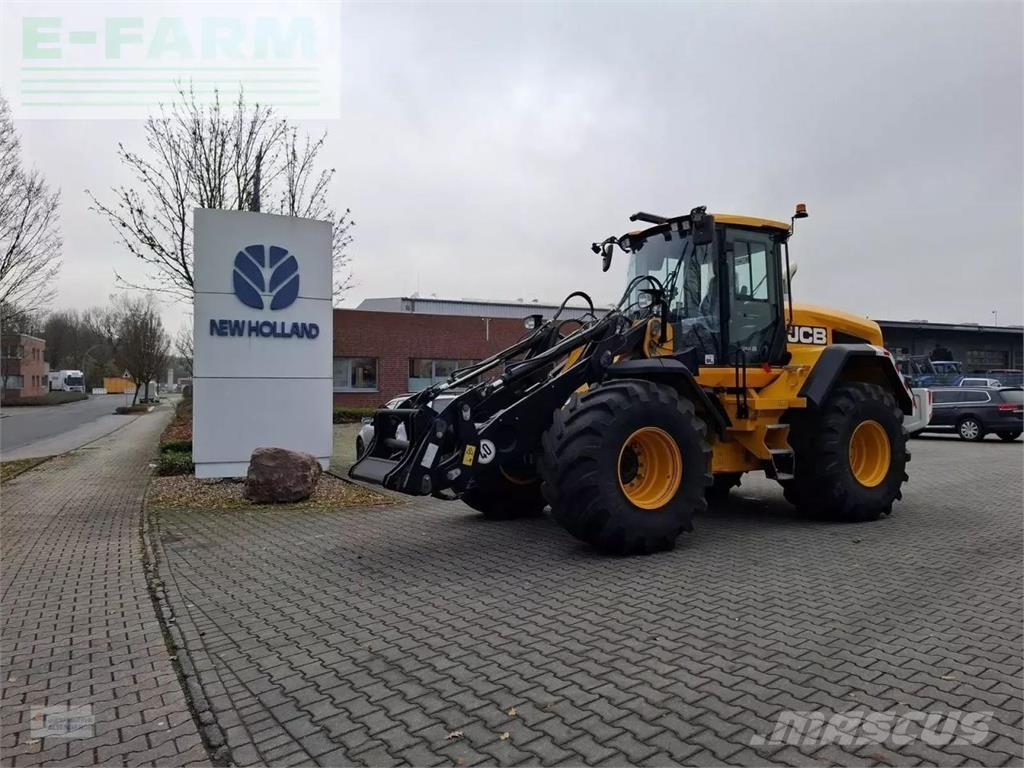 JCB 427 agri Mini kotrók < 7t