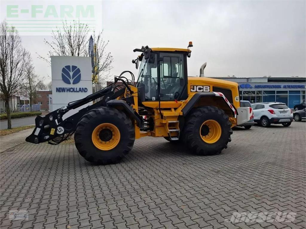 JCB 427 agri Mini kotrók < 7t