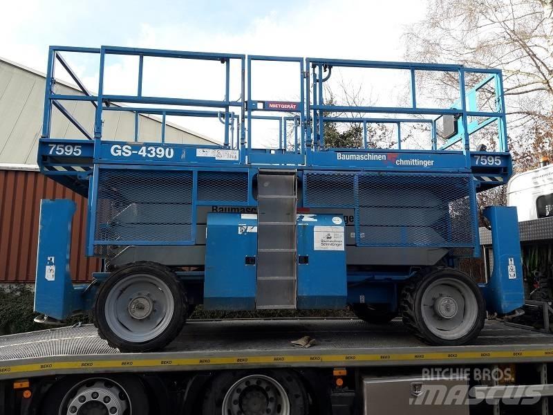 Genie GS 4390 RT Ollós emelők