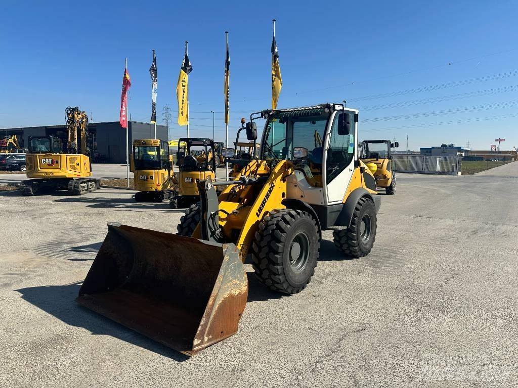 Liebherr L 506 Gumikerekes homlokrakodók