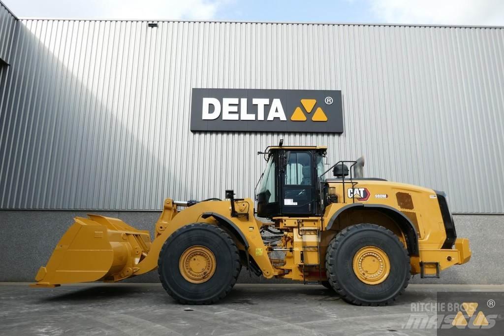 CAT 980M Gumikerekes homlokrakodók