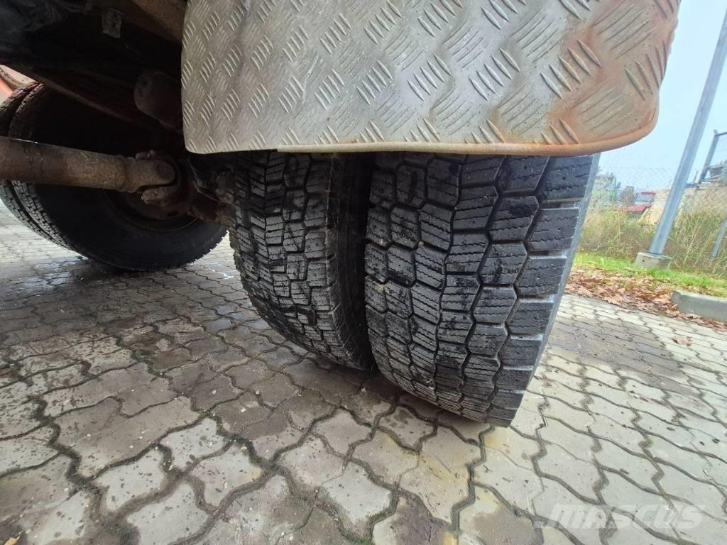 Scania P360 Billenő teherautók