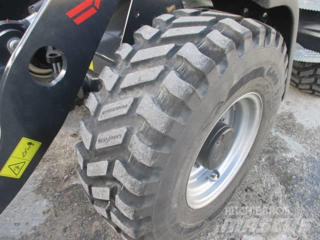 Terex TL 100 Gumikerekes homlokrakodók
