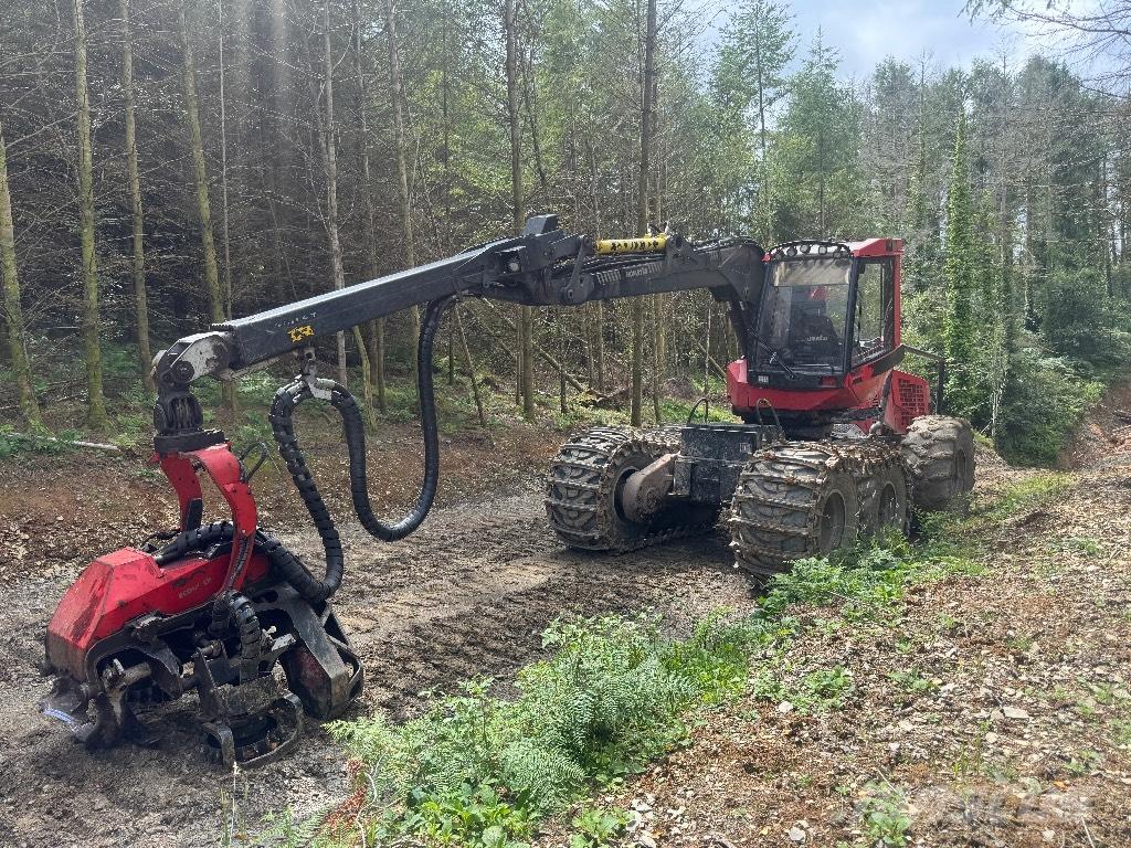 Komatsu 941.1 Betakarítók