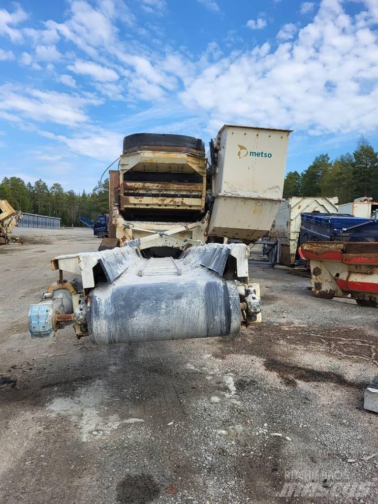 Metso LT 300 GPB Mobil törőgépek