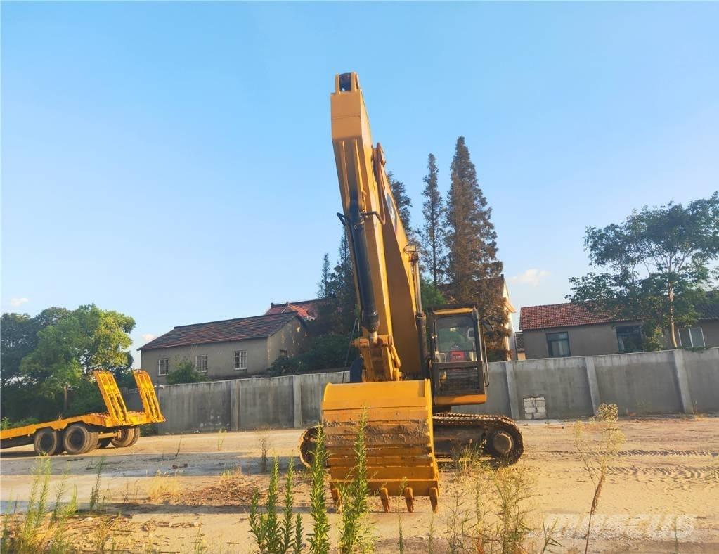 CAT 325 D L Lánctalpas kotrók