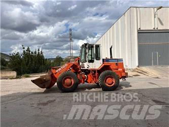 Fiat-Hitachi FR 100 Gumikerekes homlokrakodók