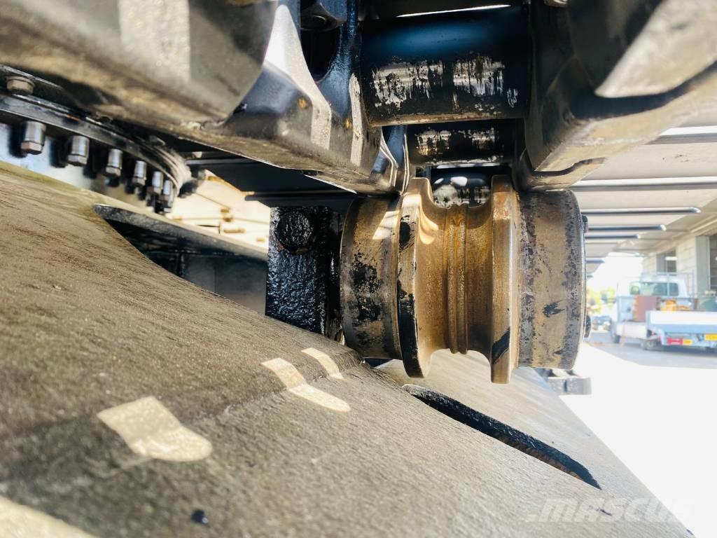 CAT 329e lre Hosszú gém kotrók